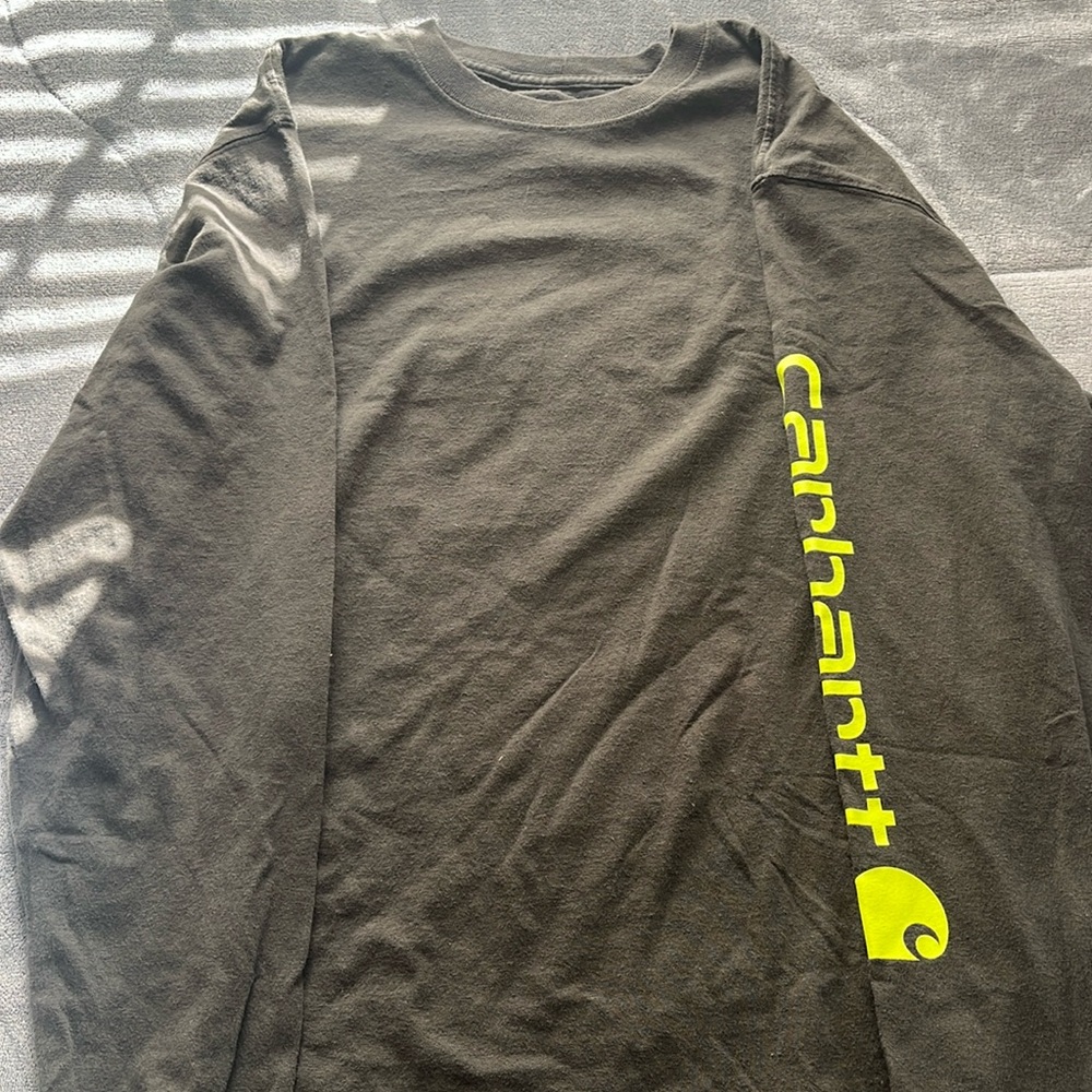 M men’s Carhartt long sleeve shirt